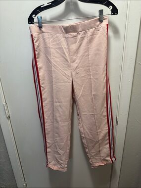 Cropped Pink Track Pants with Red Side Stripes(6)
